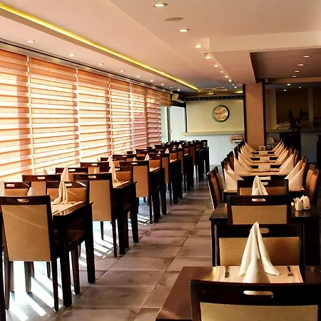 Sun Park Hotell 4*