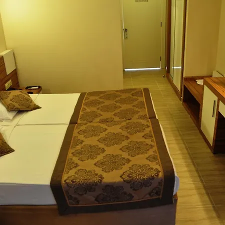 Sun Park Hotell 4*